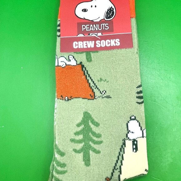 Lot of 3 Cartoon Crew Socks Peanuts Snoopy Disney Mickey Looney Tunes Bugs Bunny - Picture 6 of 15